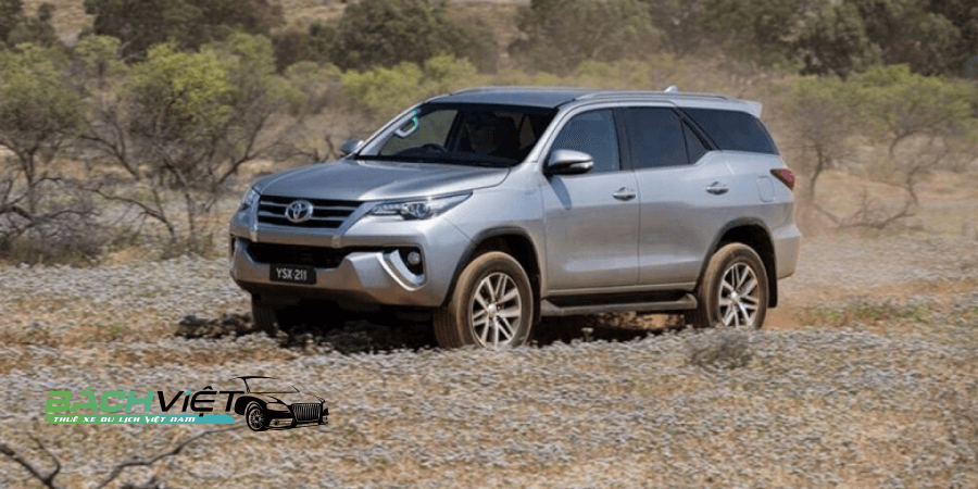 Cho thuê xe 7 chỗ Fortuner